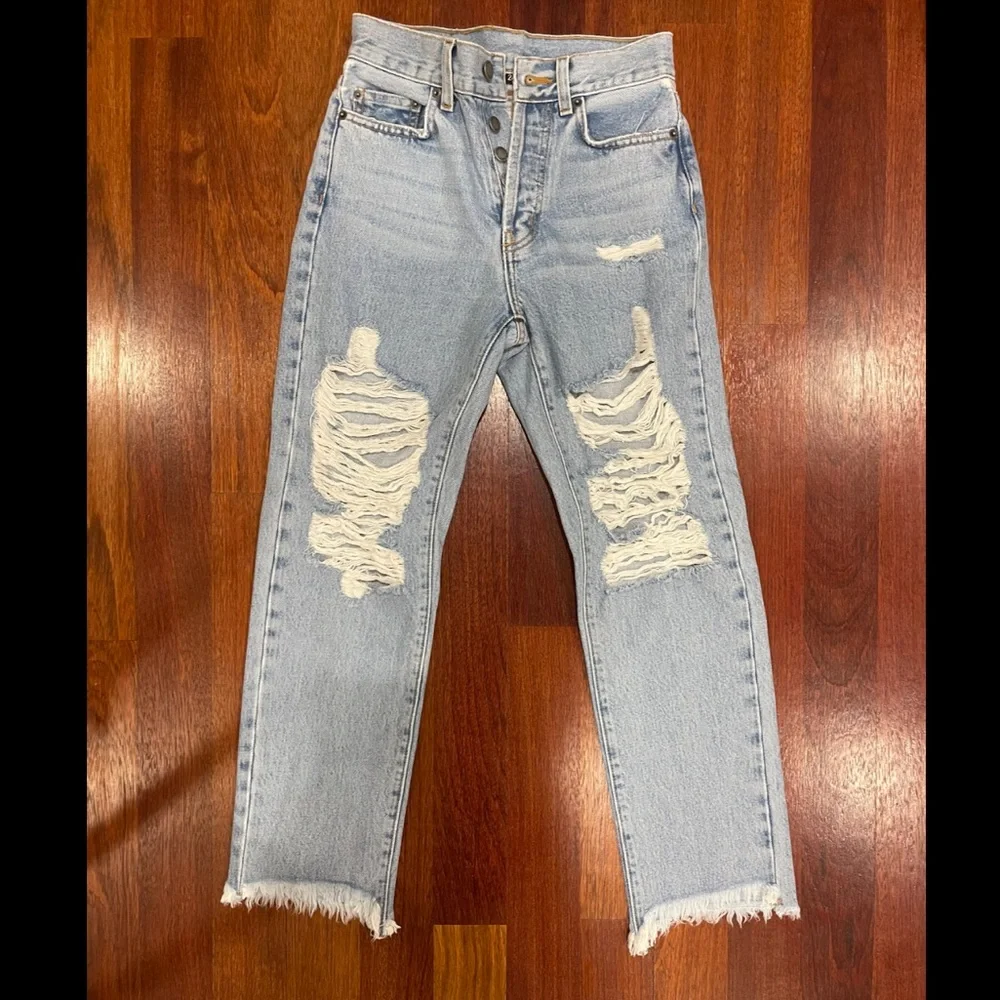 Carmar Distressed Jeans - Picture 1 of 2